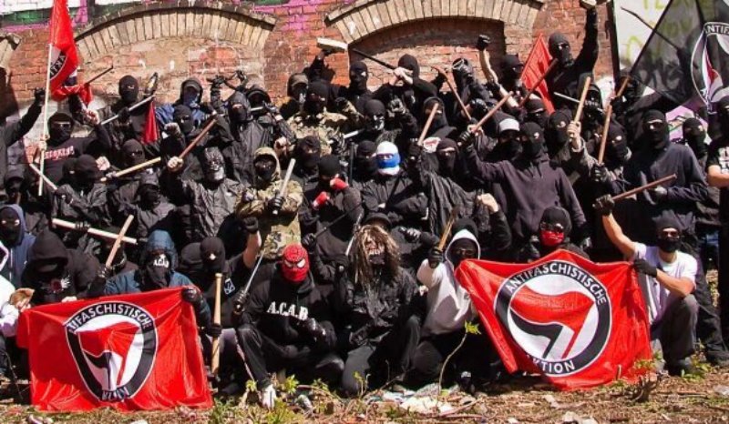 Antifa-Thugs